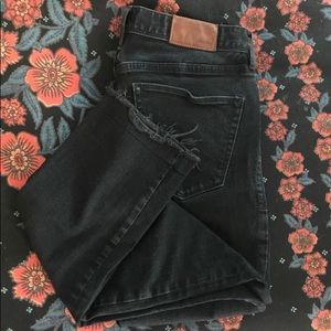 Madewell Raw Hem Black Jeans | Rail Straight cut